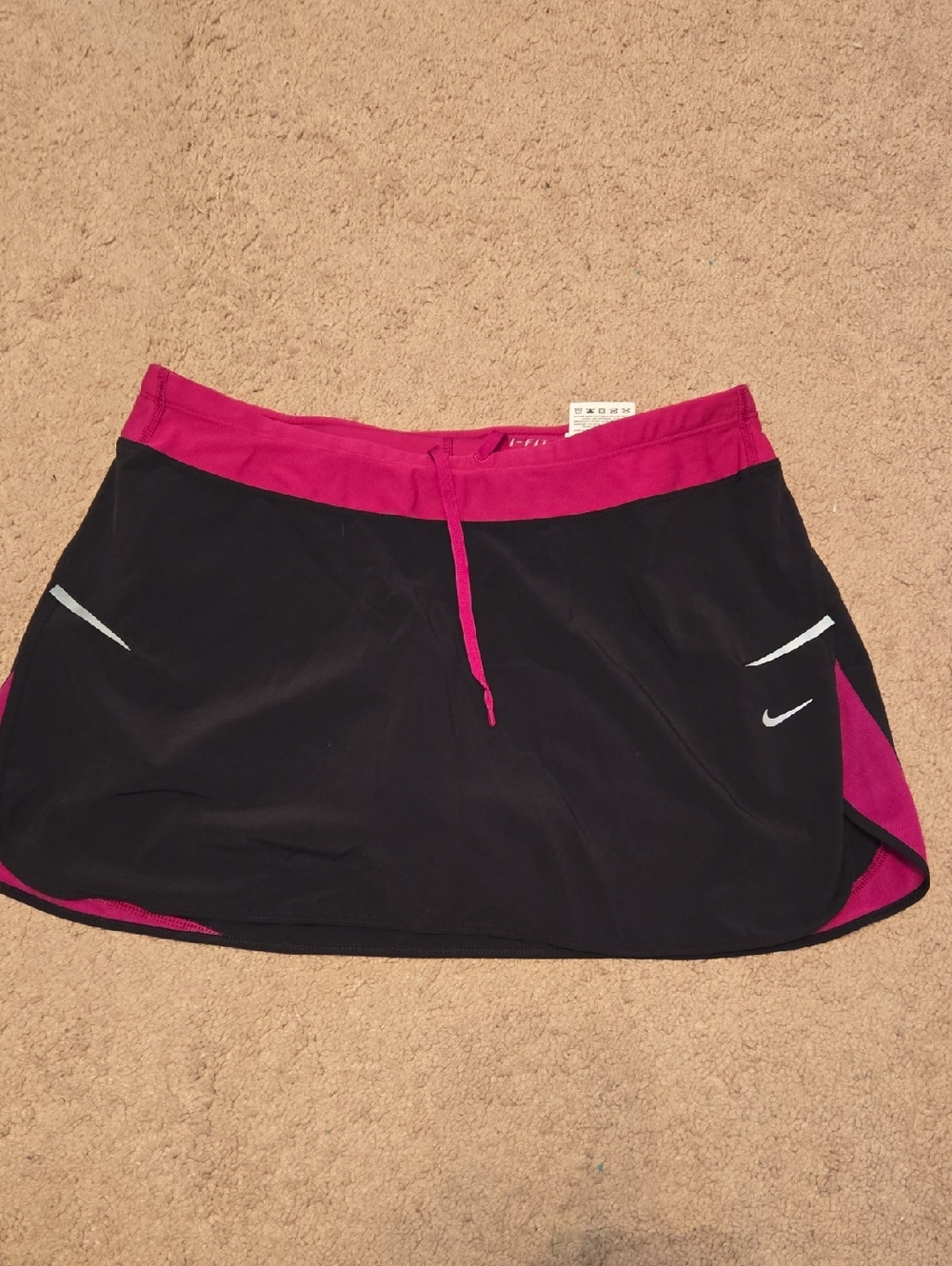Nike Black and Fuchsia Performance Skort M